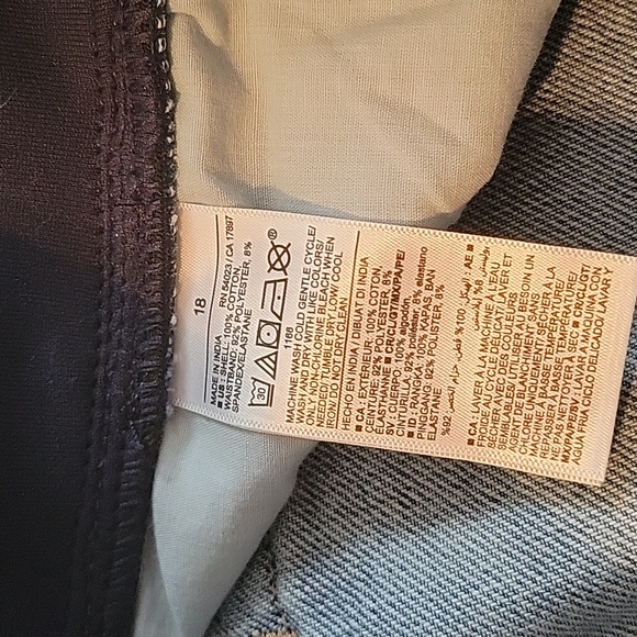 Maternity shorts - Picture 3 of 4